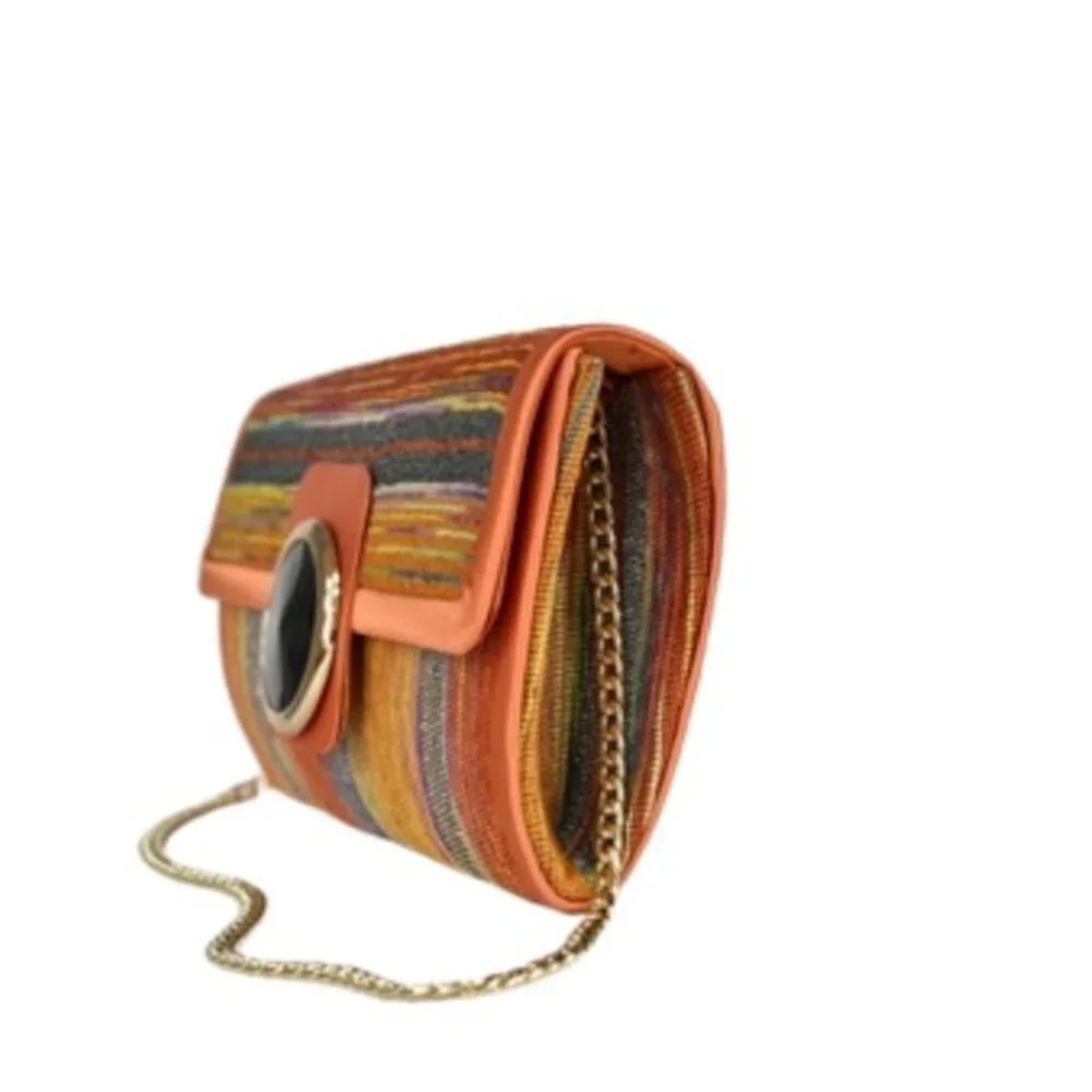 BellaKiara Chic clutch with shoulder chain